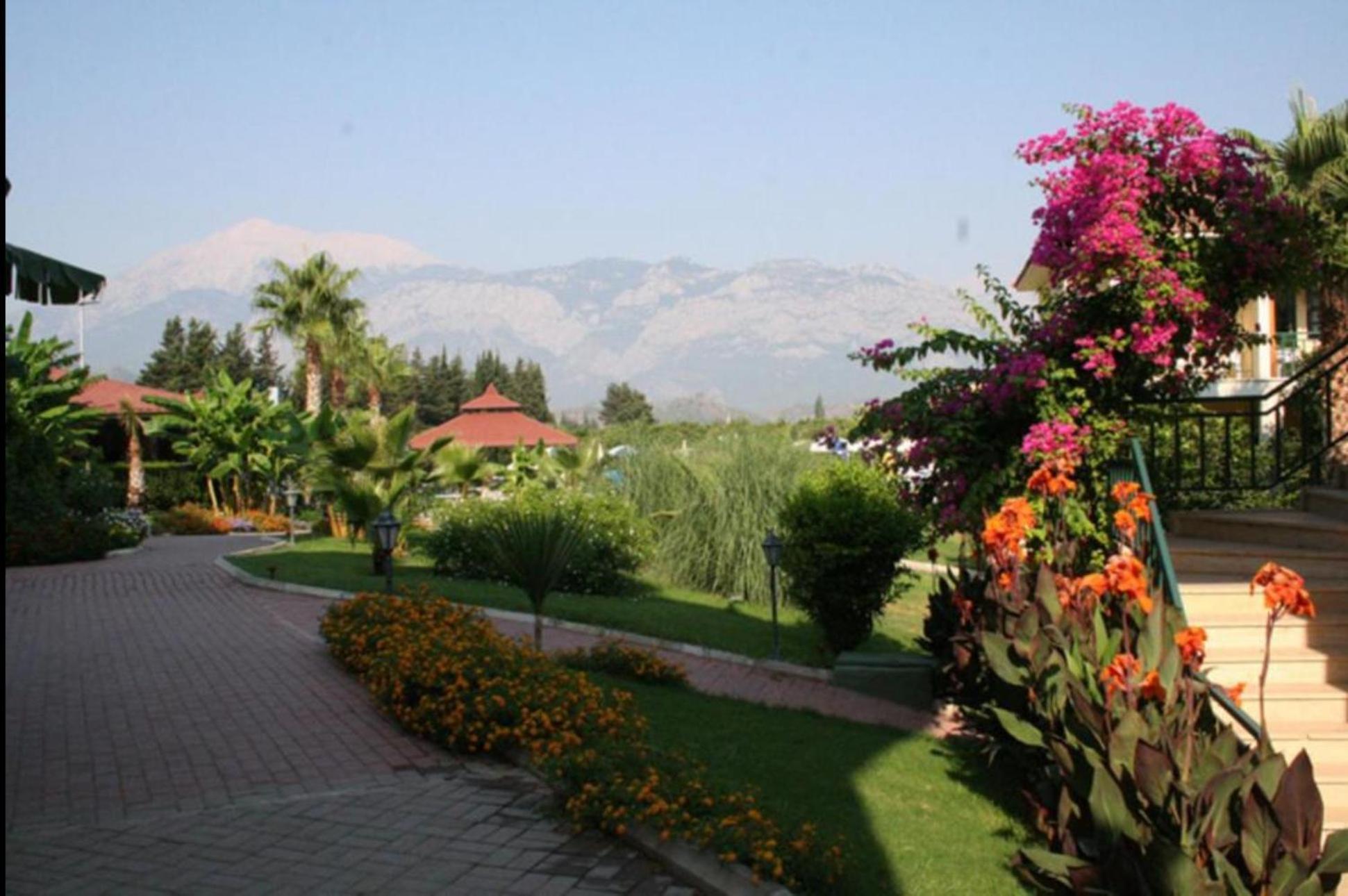 Mir'Amor Garden Resort Hotel Antalya Exteriör bild